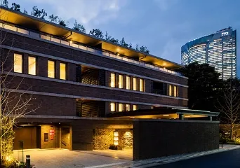 ブランズ
                    六本木飯倉片町外観