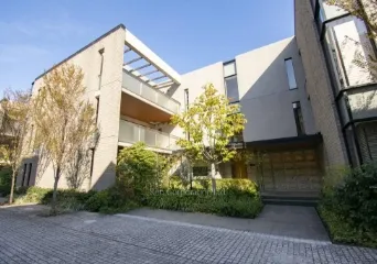 マジェスタワー
                    六本木外観