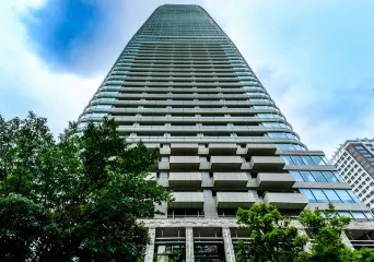 アークヒルズ
                    仙石山レジデンス外観