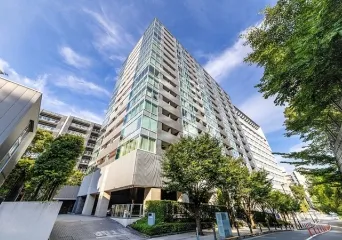 パークコート
                    神宮前外観